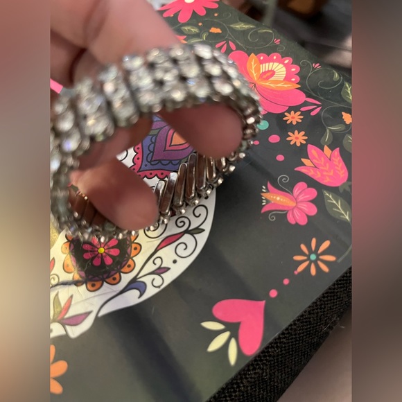 VINTAGE WHITE RHINESTONE BRACELET, ONE SZ - Picture 5 of 5